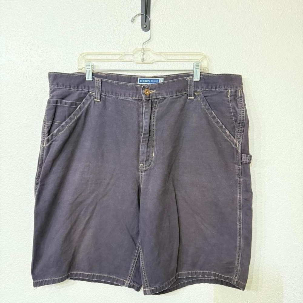 Grey old navy carpenter shorts